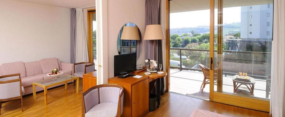 Grand Hotel Berti Silvi Marina Dış mekan fotoğraf