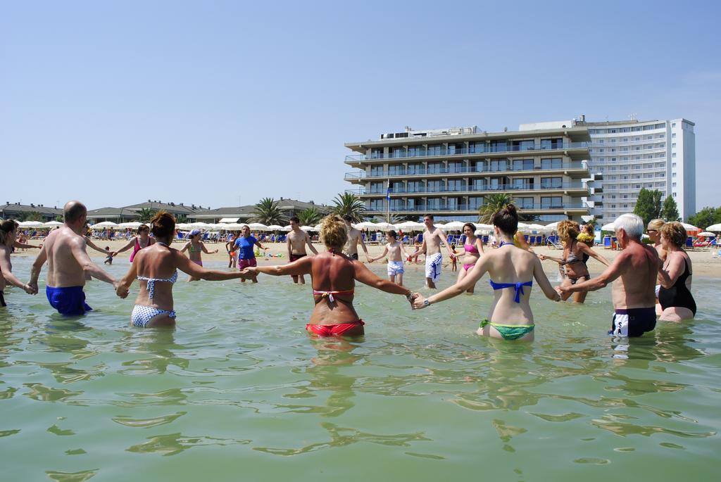 Grand Hotel Berti Silvi Marina Dış mekan fotoğraf
