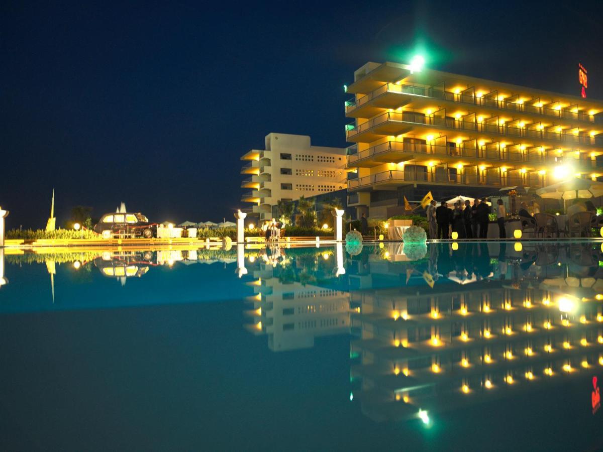 Grand Hotel Berti Silvi Marina Dış mekan fotoğraf